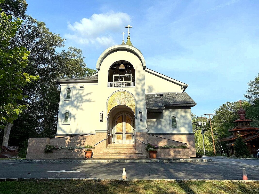 Православный храм Архангела Михаила в городе Вейн, штат Нью-Джерси, США - Елена Православный храм Архангела Михаила в городе Вейн, штат Нью-Джерси, США - Елена