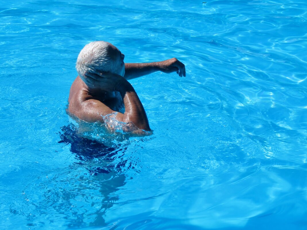 ...Ихтиандр в родной стихии.. - galalog galalog