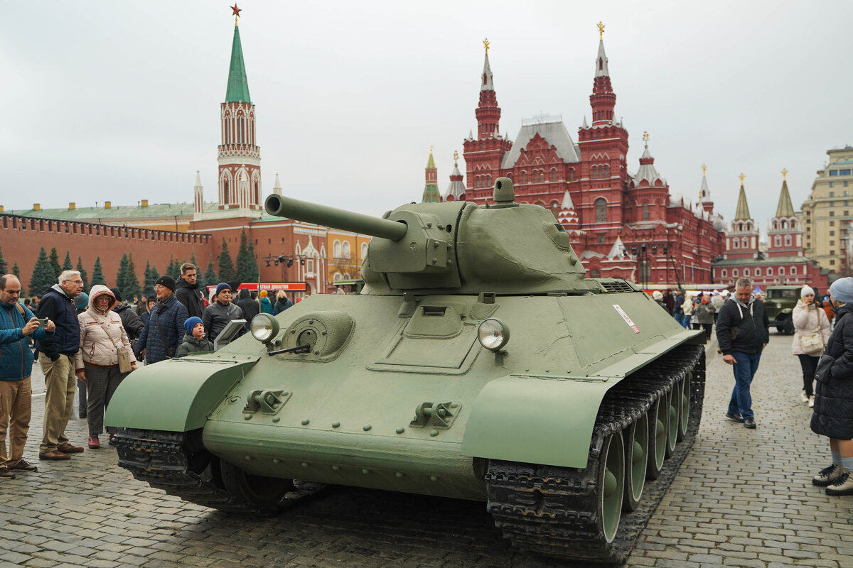 ОРУЖИЕ_ПОБЕДЫ_28 - Сергей Янович Микк