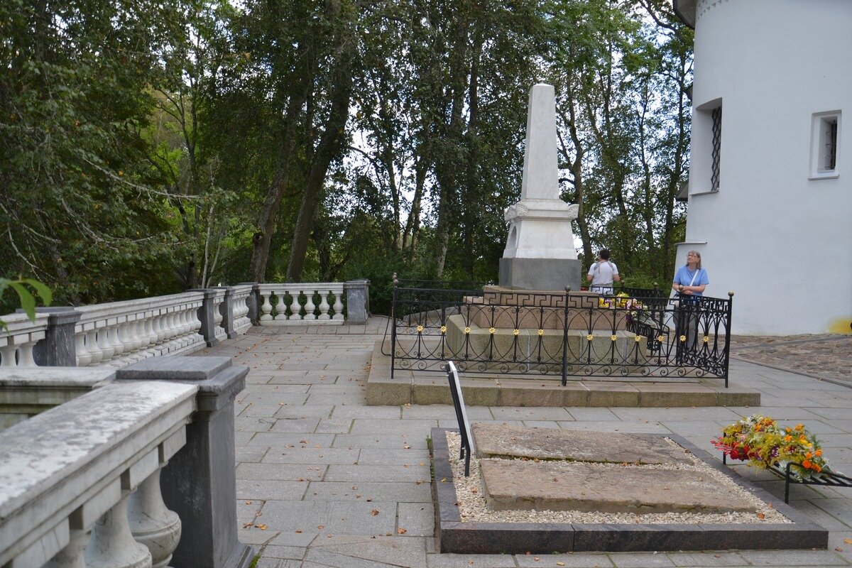 ПУШКИНСКИЕ ГОРЫ. - Виктор Осипчук