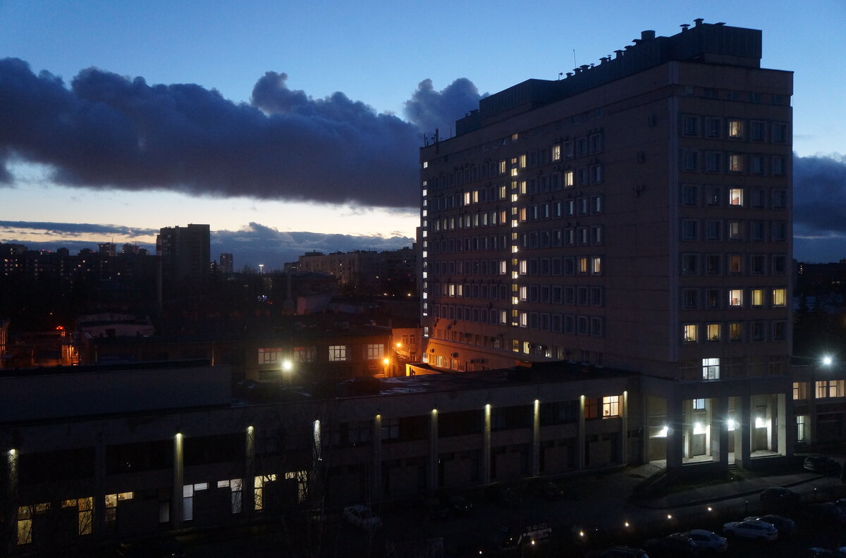 14.11.2025 / что-то надвигается - zavitok *