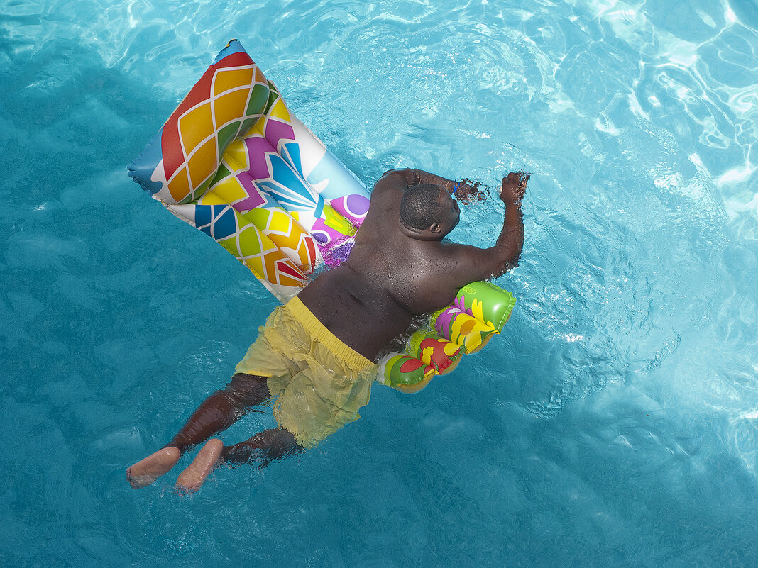 "Из тени в свет" переплывая - Владимир Шишкин