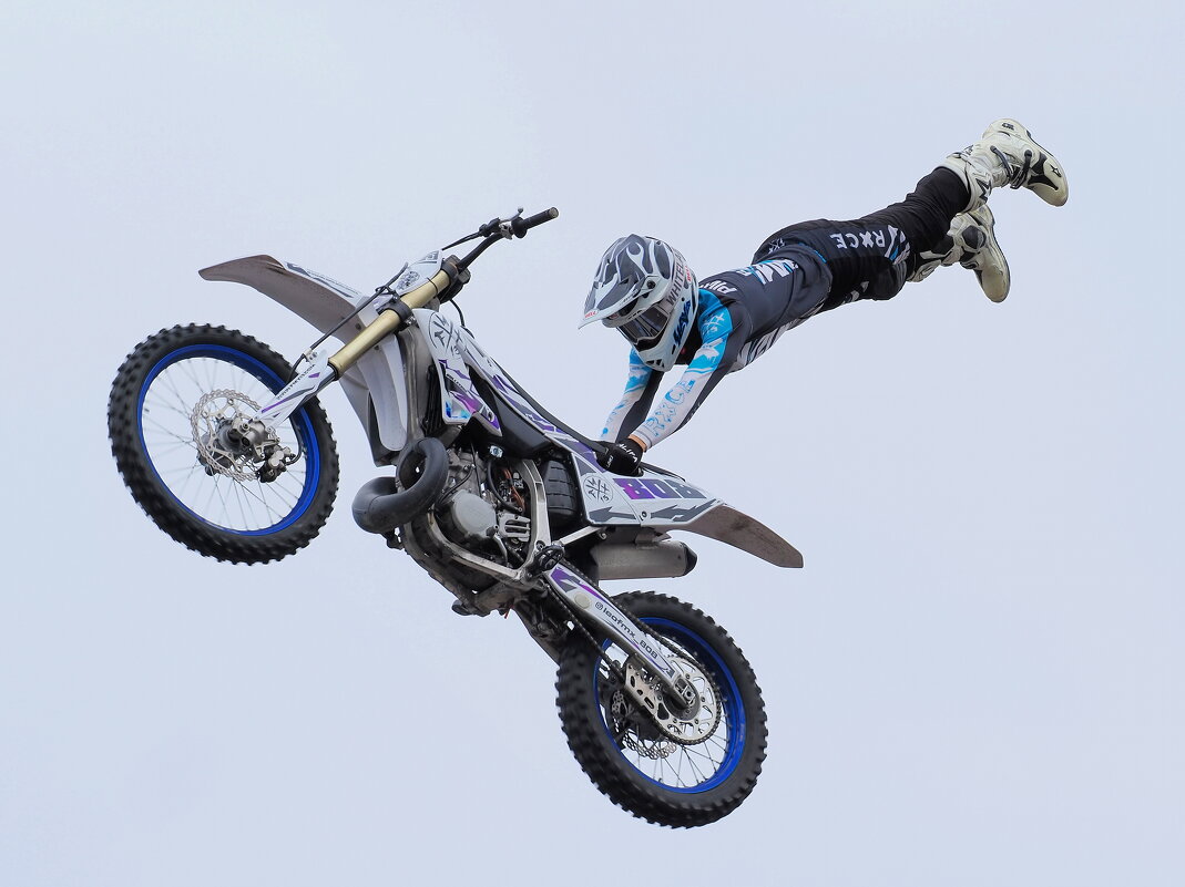 Из мотофристайловых полётов. - Евгений Седов