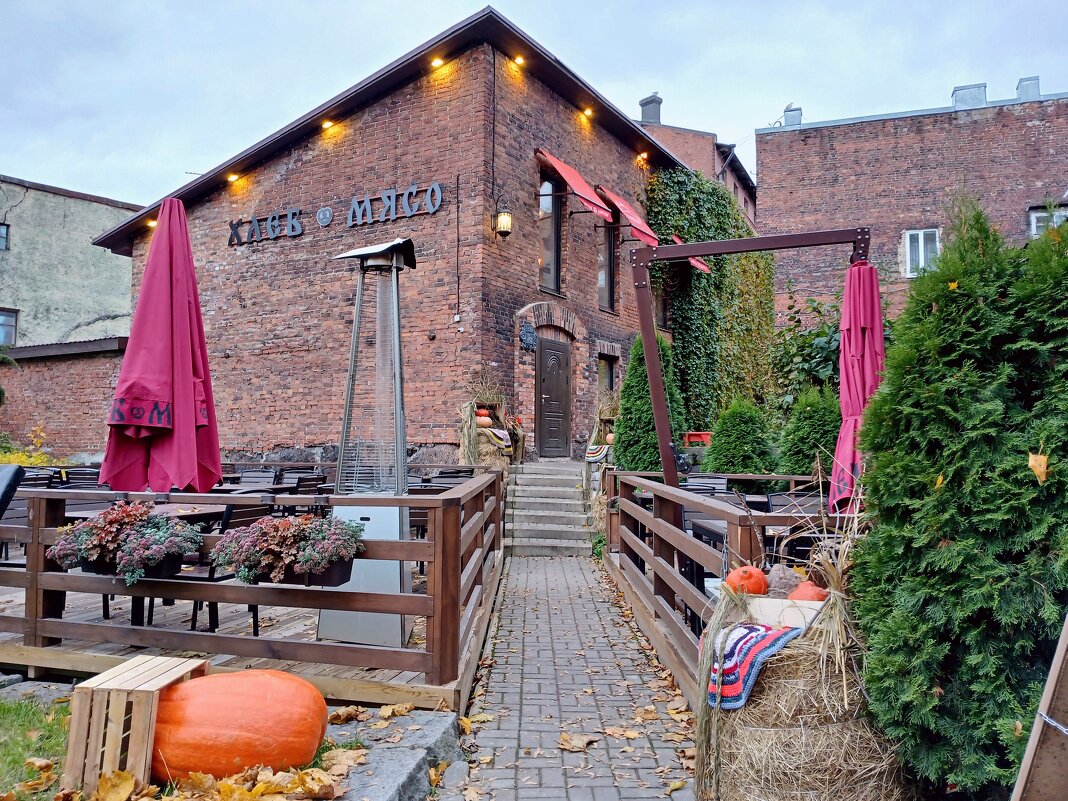 Приятный уголок для дружеских посиделок. - Лия ☼