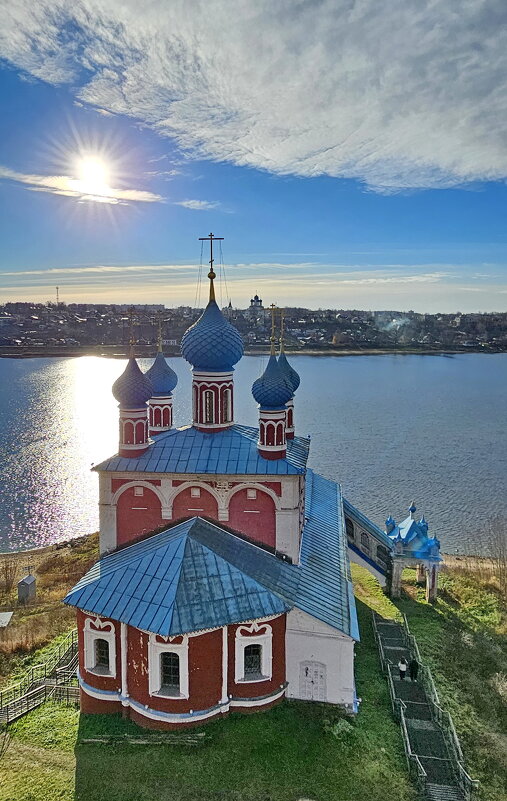 Осень в Тутаеве. - Михаил Свиденцов