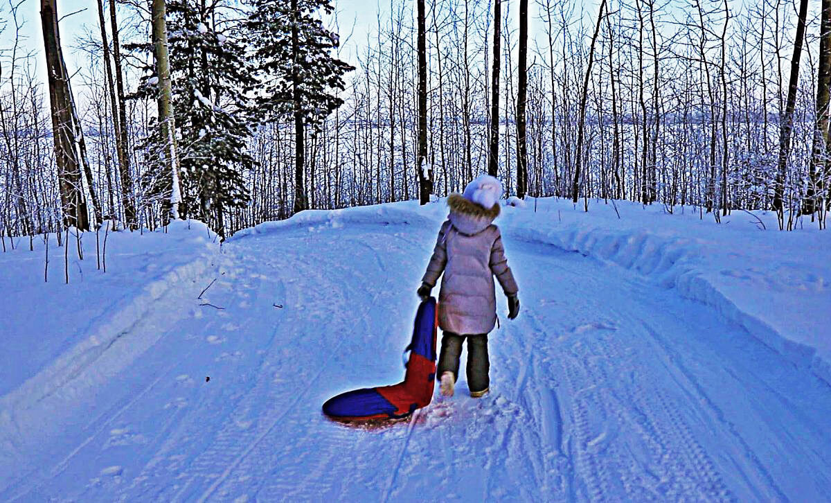 Январь...Детская горка на берегу протоки Чеускина! - Владимир 