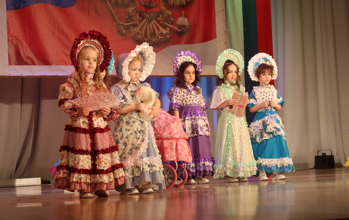 . - Leonid Rutov . - Leonid Rutov