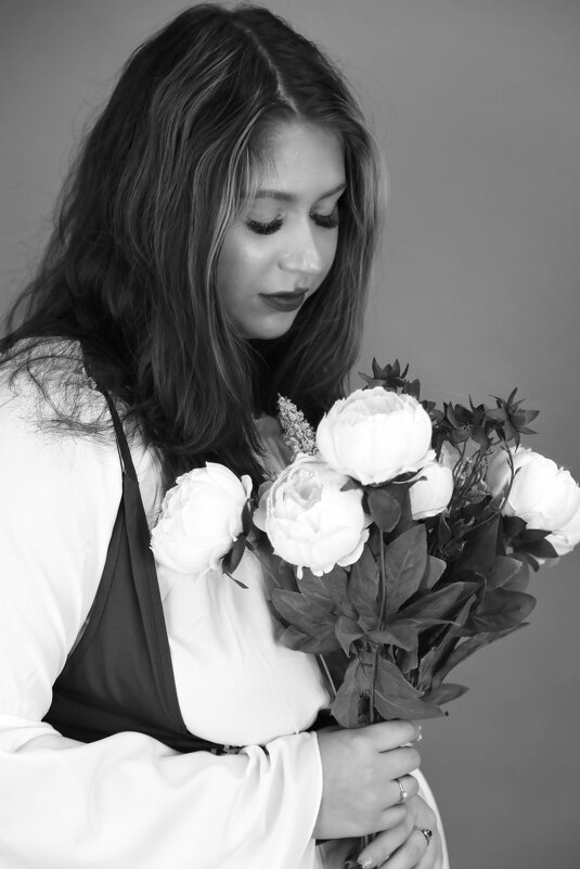 девушка в чб - Александра Николаева