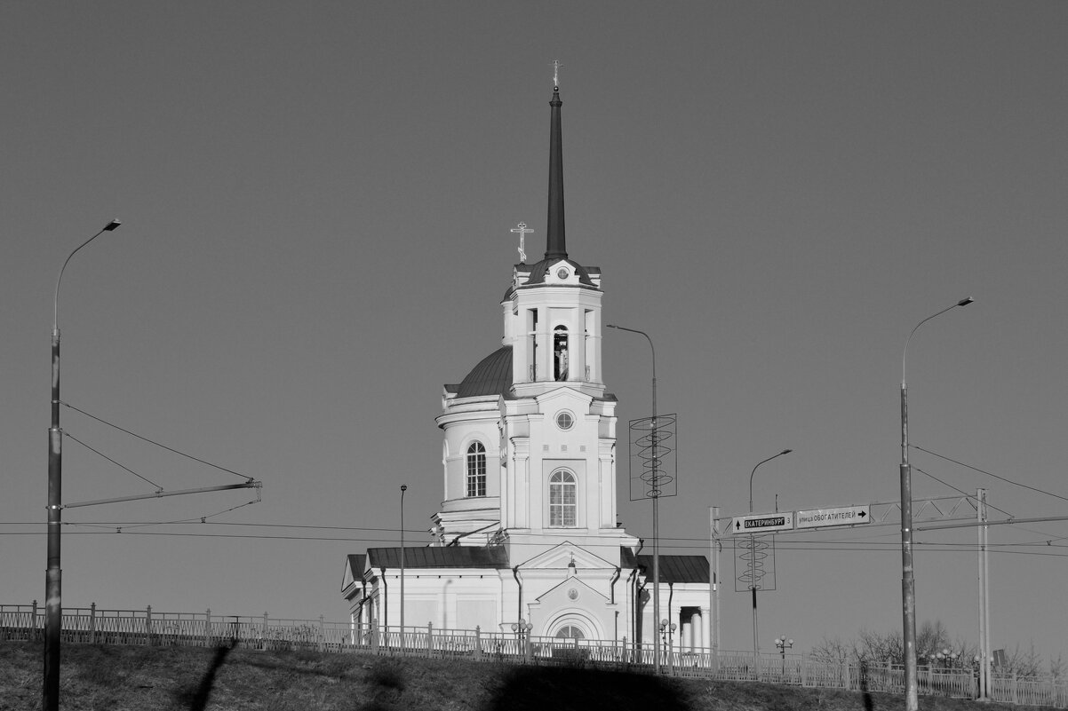 Придорожный храм. - Сергей Сергеев