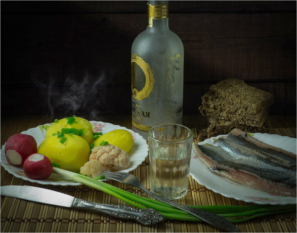 Эх картошечка,селёдочка, лучок... - Алексей Мезенцев