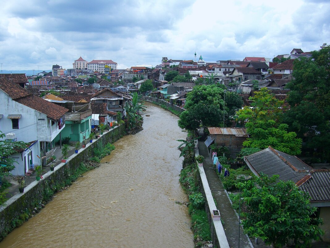 Славный город Джокьякарта или просто Джокья, Ява, Индонезия. - unix (Илья Утропов)
