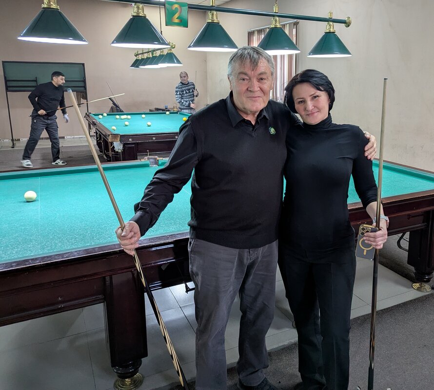 Играем в русский бильярд. - Андрей Хлопонин