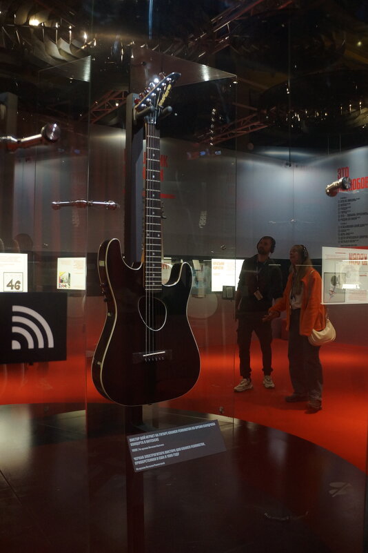 Выставка байопик: "Виктор Цой. Легенда" - zavitok *