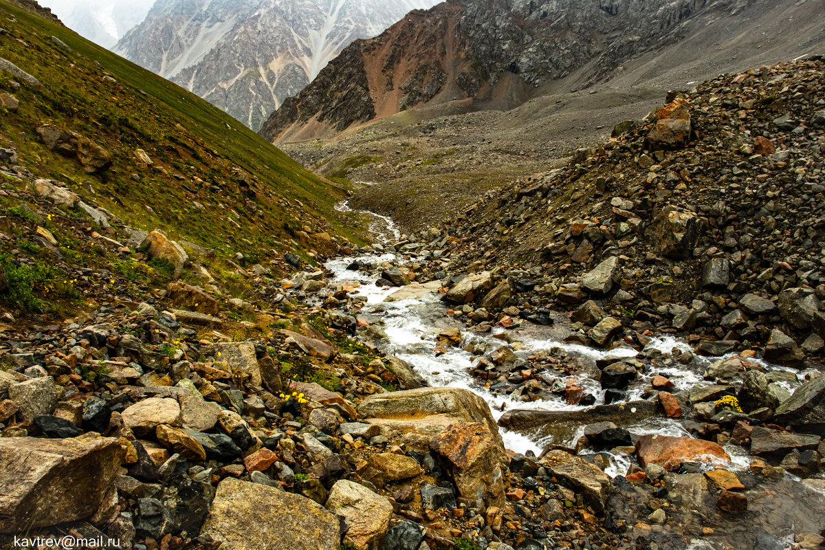 ГОРНЫЕ РУЧЬИ - HART BAD