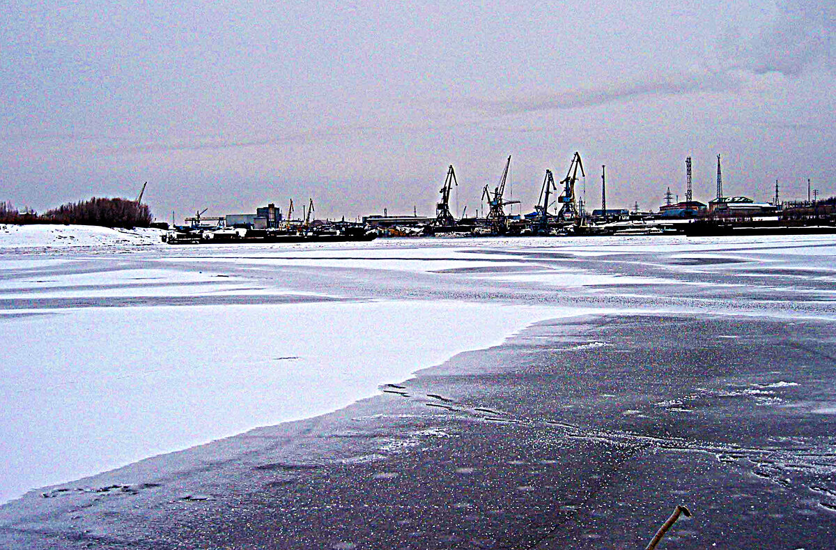 Декабрь...Юганская Обь встала! - Владимир 