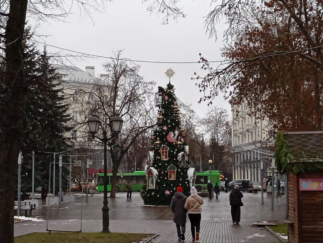 Город украшают к празднику - BoxerMak Mak