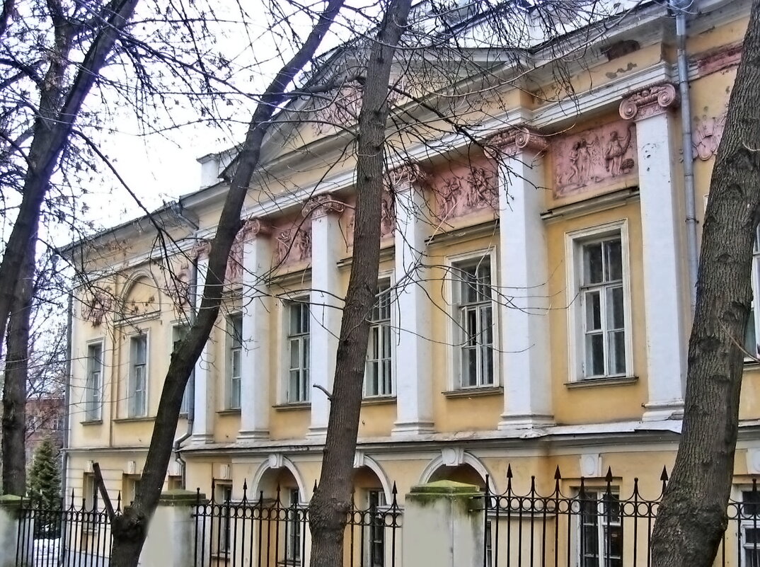 Прогулка по Москве. Петроверигский пер., 4 - Ольга Довженко