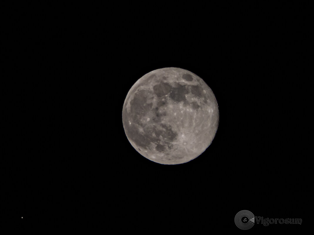 Суперлуние 2025 - Игорь Волков Суперлуние 2025 - Игорь Волков