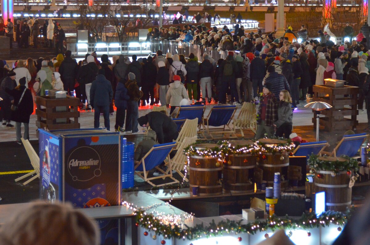 Хлеба и зрелищ. - Наталья Вязигина Хлеба и зрелищ. - Наталья Вязигина