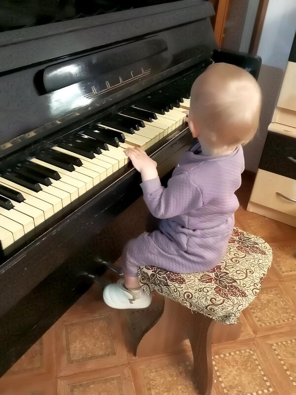 Первые уроки - Ольга Довженко