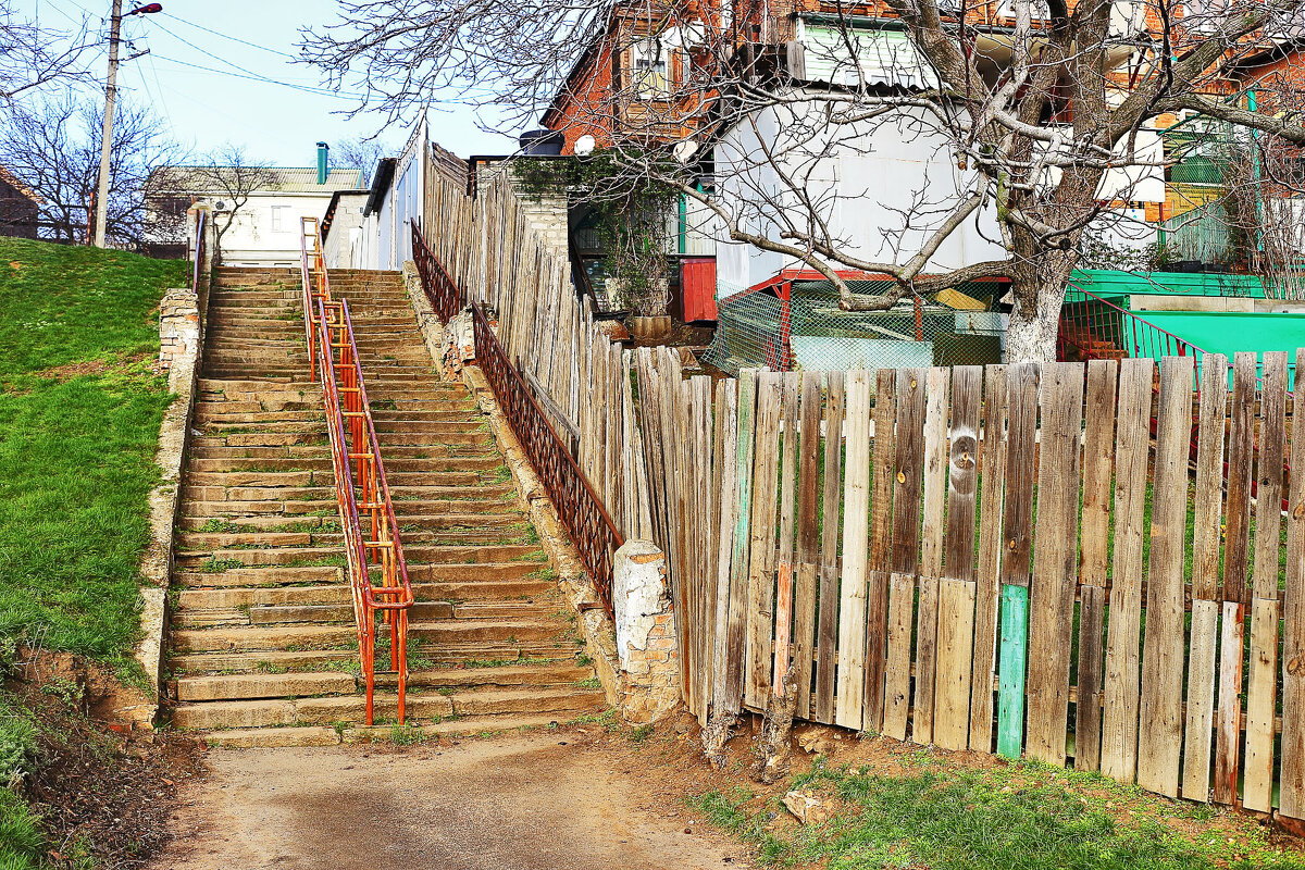 Спуск к железной дороге - Юрий Гайворонскiий
