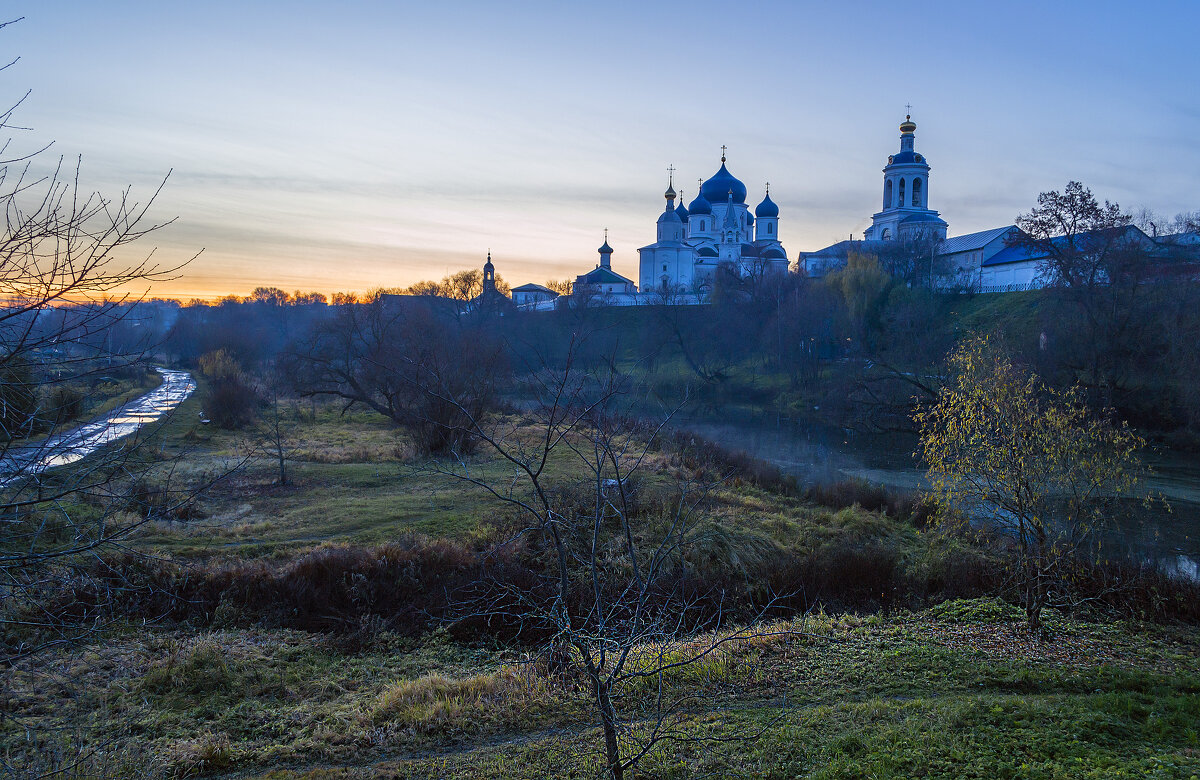 Вечер у монастыря - Сергей Цветков Вечер у монастыря - Сергей Цветков