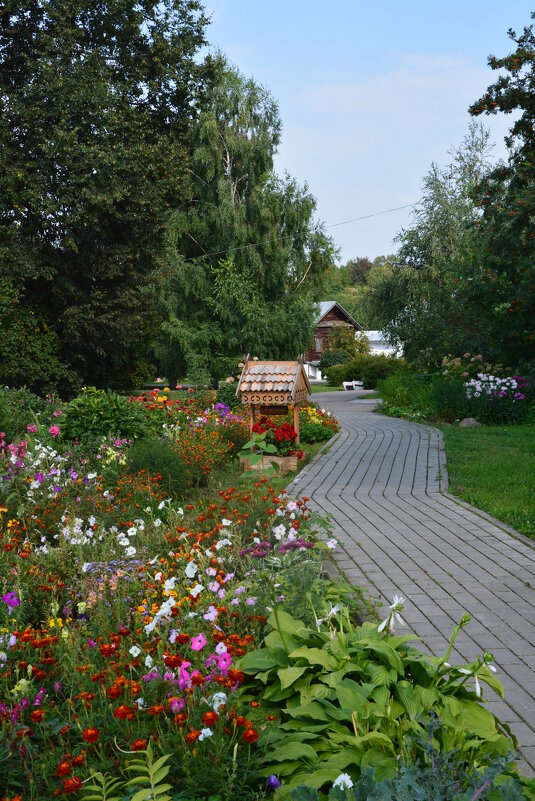 на территории монастыря - Галина R...