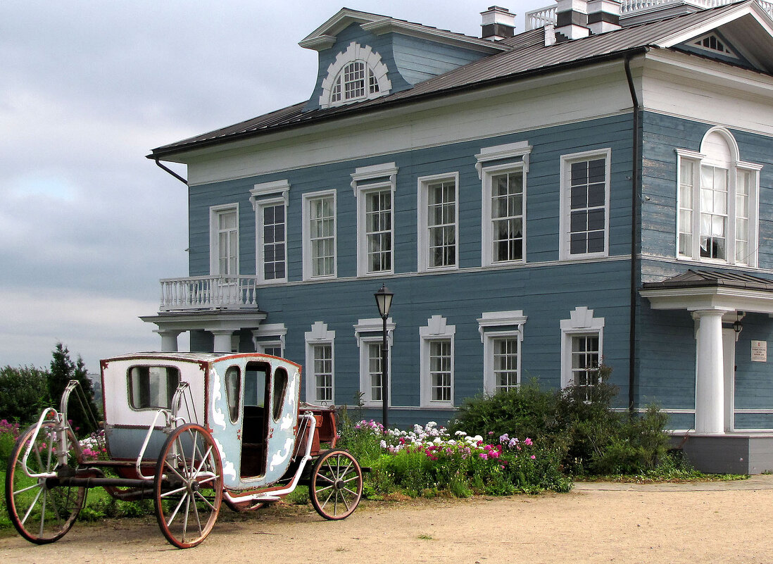 Усадебный дом - Александр Ильчевский Усадебный дом - Александр Ильчевский