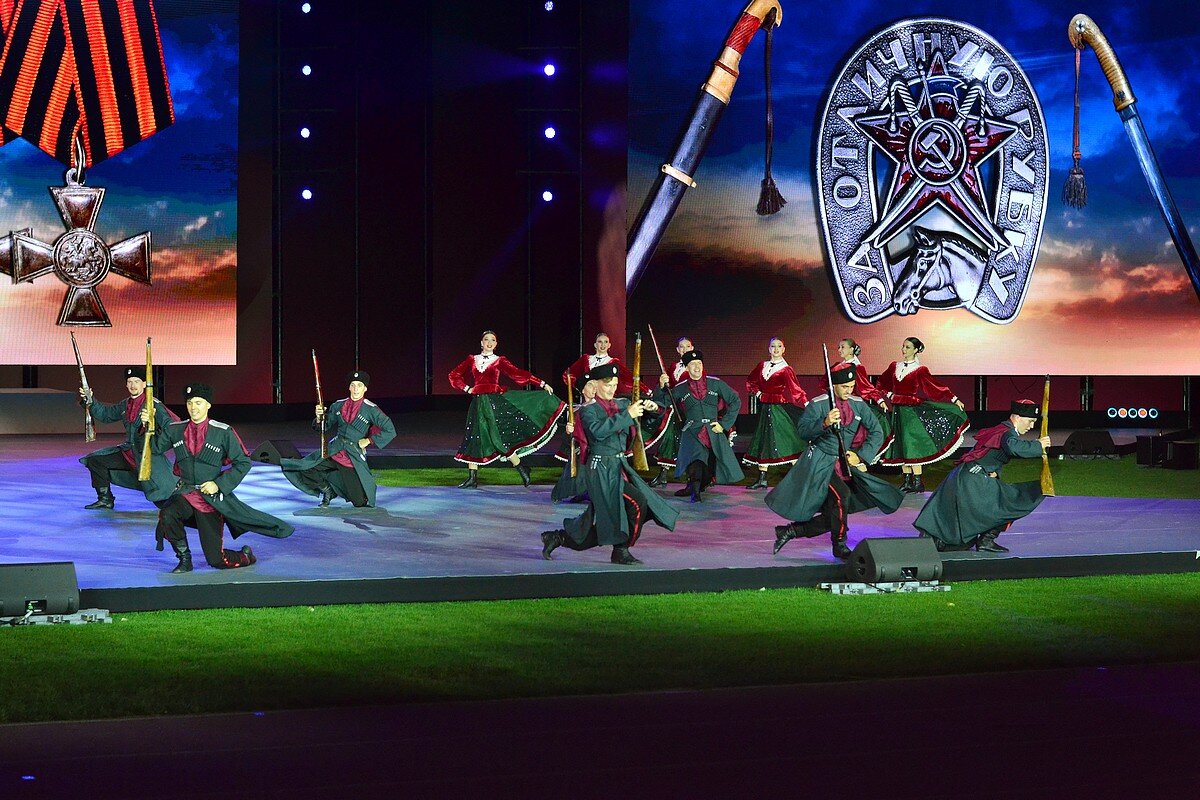 Музыкальная история о службе казаков и их верных жёнах - Александр Рыжов