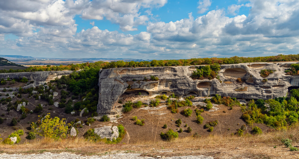 пещерный город Эски-Кермен - Виталий Емельянов
