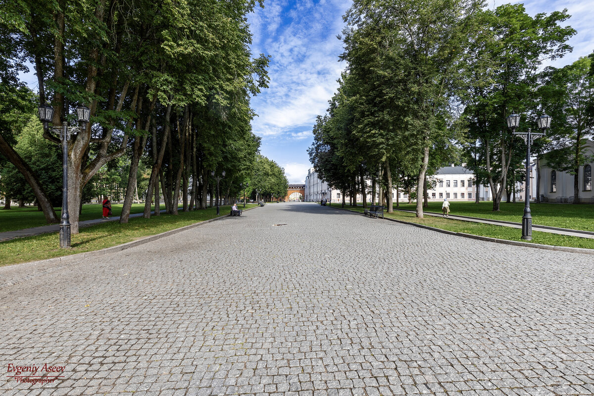 Утро в Кремле - Евгений Утро в Кремле - Евгений