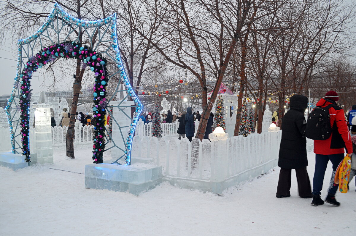 Новогодние каникулы на Михайловской набережной - Татьяна Лютаева Новогодние каникулы на Михайловской набережной - Татьяна Лютаева
