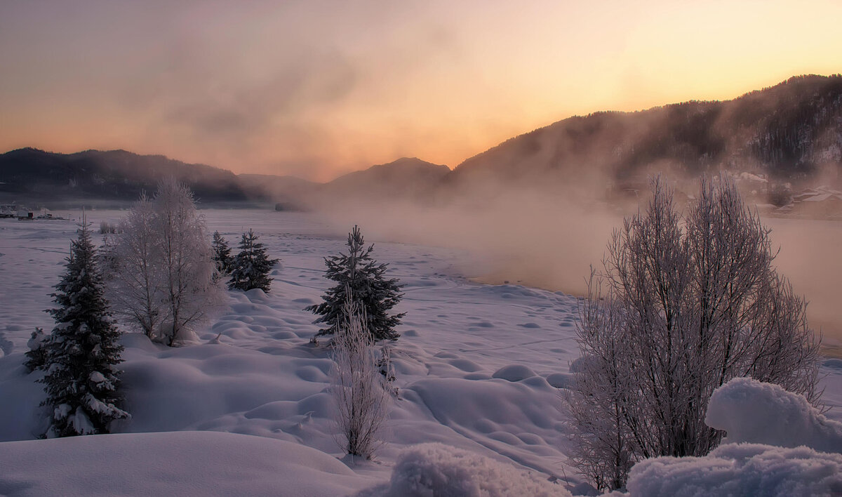 Утро на Телецком озере - елена беликова