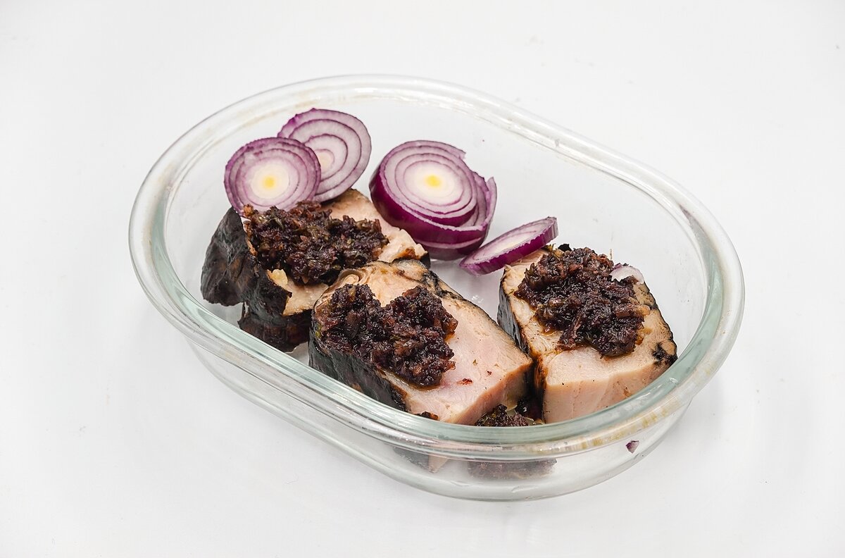 Запеченное мясо индейки с аджикой из черноплодной рябины - Валерий Иванович Запеченное мясо индейки с аджикой из черноплодной рябины - Валерий Иванович