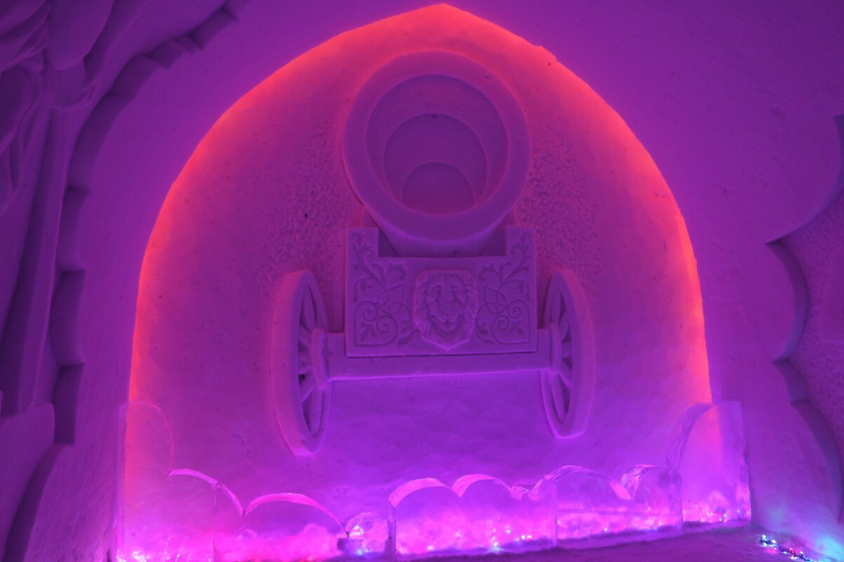 В снежной пещере - Ольга В снежной пещере - Ольга