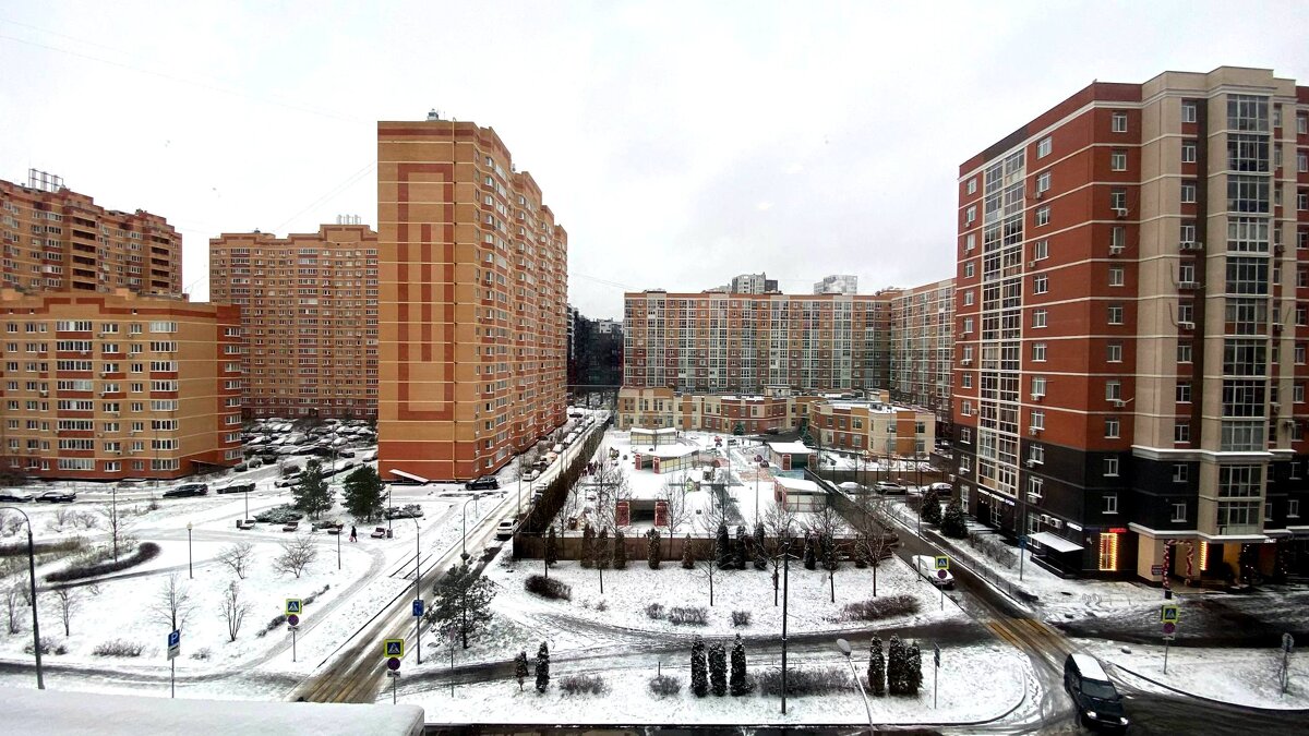 В городе выпал снег .Москва . - Мила Бовкун