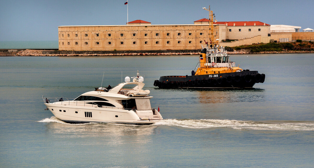 По бухтам Севастополя. - Сергей Воротников По бухтам Севастополя. - Сергей Воротников