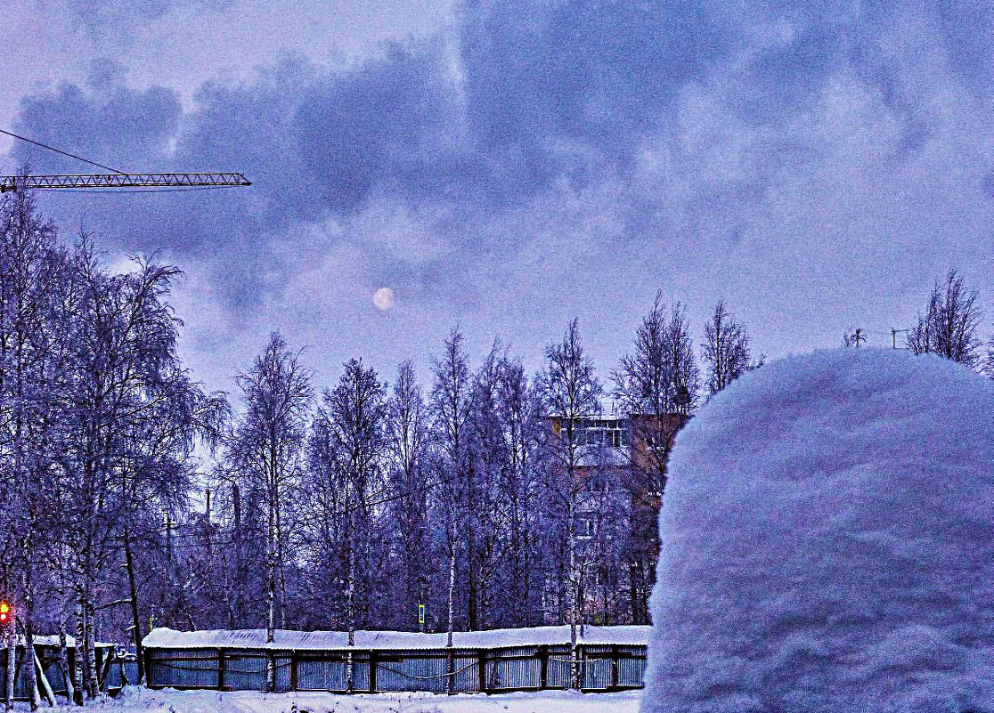 Снежное утро декабря! Полная луна! - Владимир 
