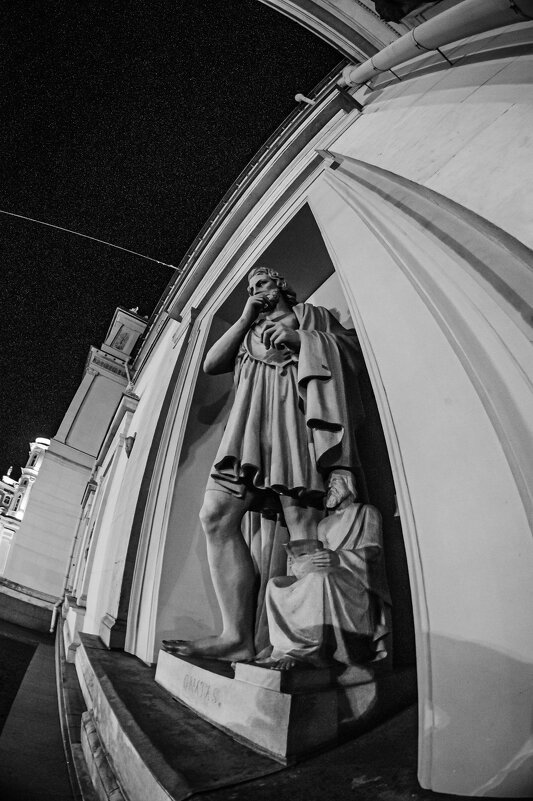 Застывшие в камне - Олег Загорулько