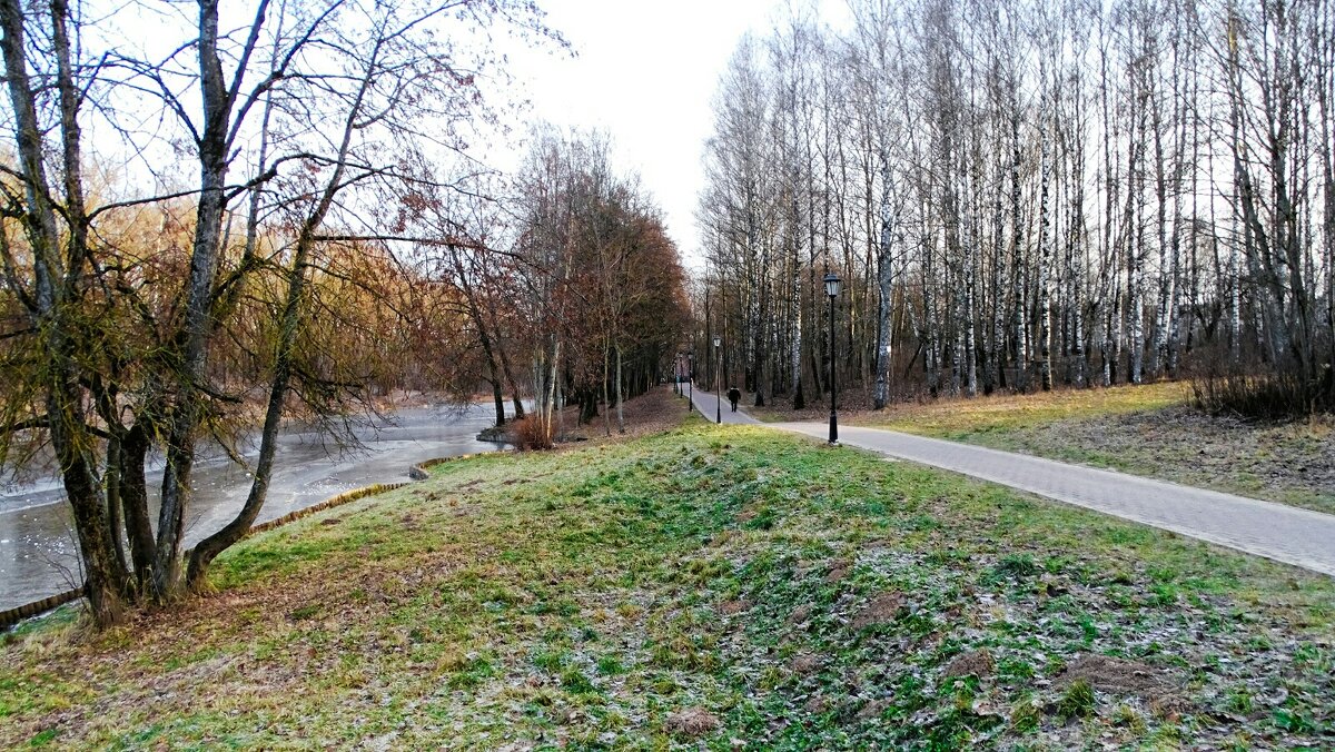 Зелёная трава вместо снега. - Милешкин Владимир Алексеевич Зелёная трава вместо снега. - Милешкин Владимир Алексеевич