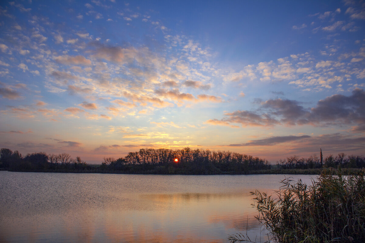 Утро. - Александр. AVG100 ---