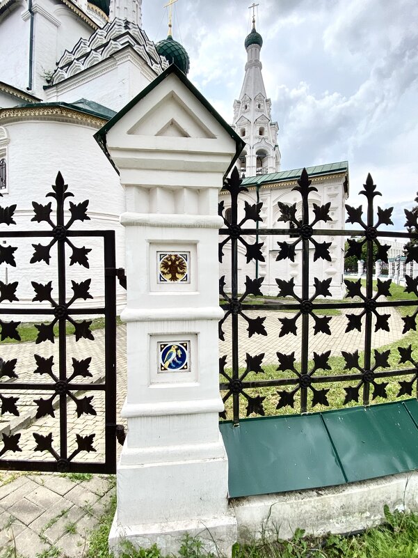 В центре Ярославля.. - Людмила Гулина В центре Ярославля.. - Людмила Гулина