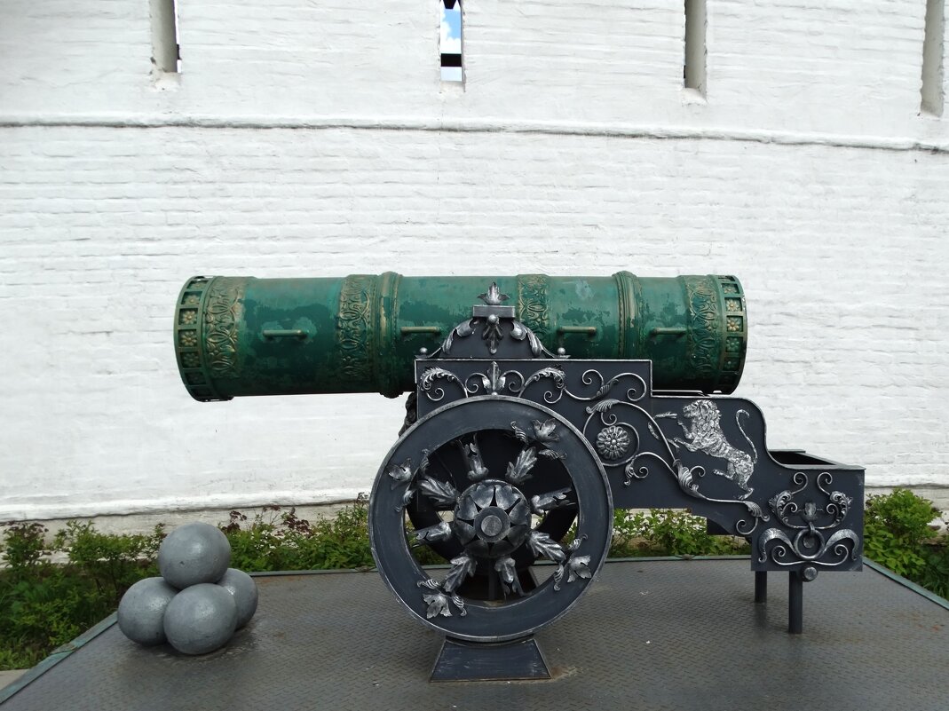 Царь-пушка, только маленькая. Нижний Новгород - svk *