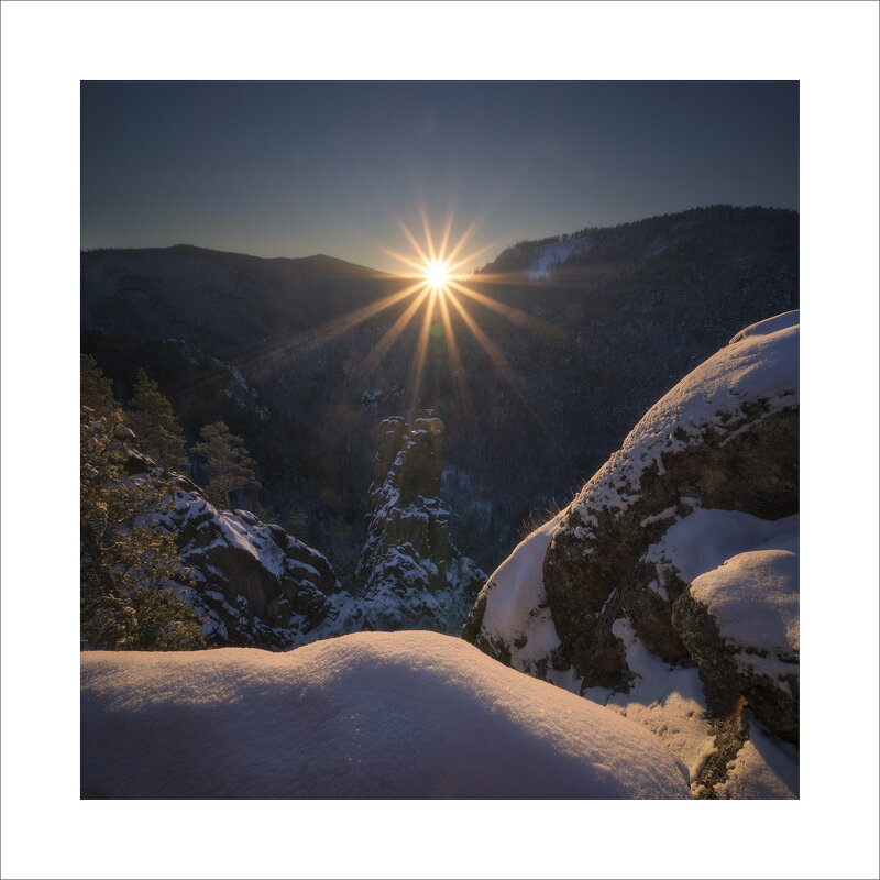 * - Александр Иванов * - Александр Иванов