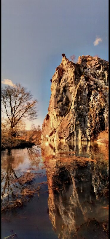 Скала - Марина 