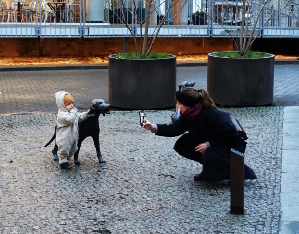 Любящие родители всё сфотографируют... - Aida10 