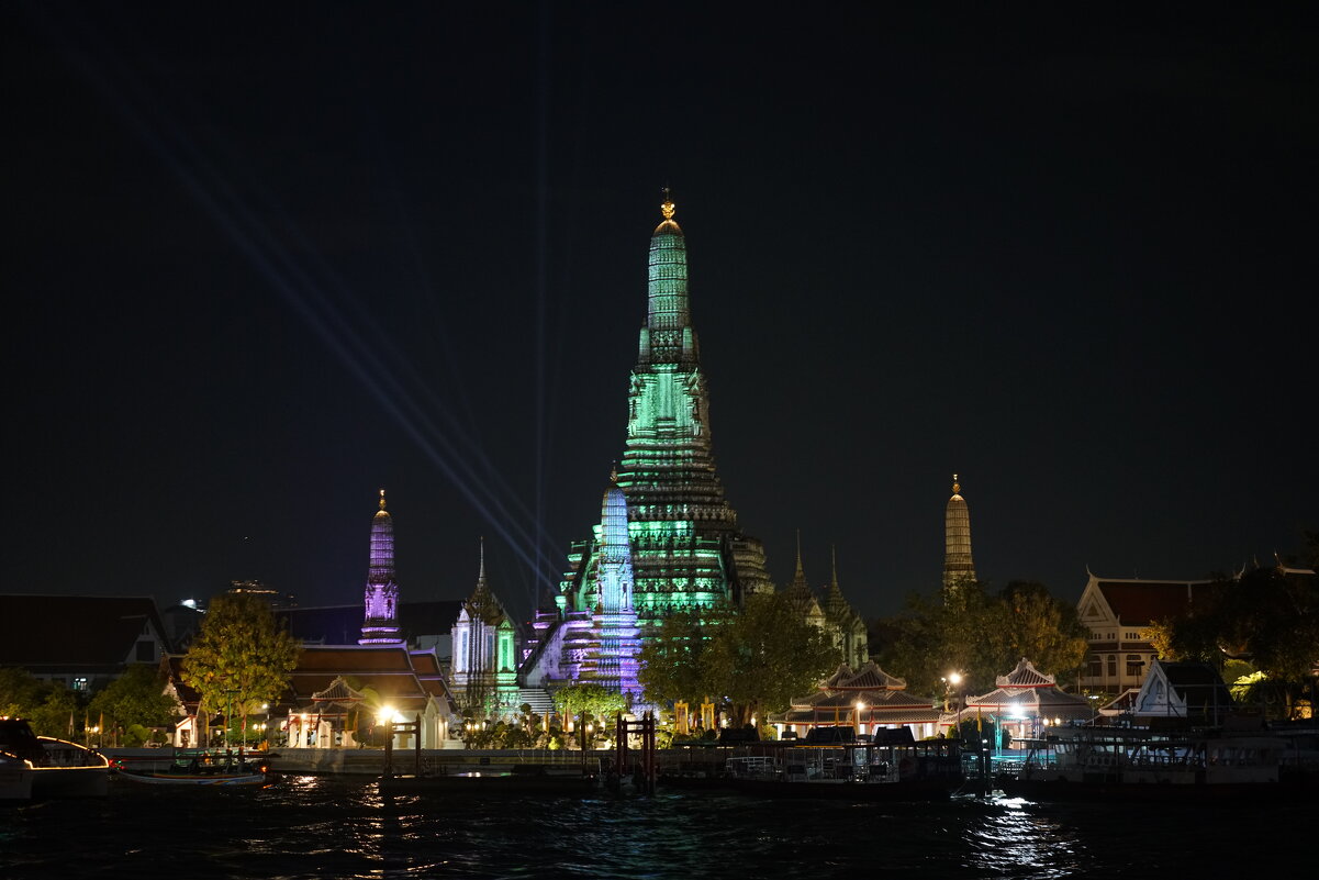 Ват Арун — храм утренней зари - Иван Литвинов