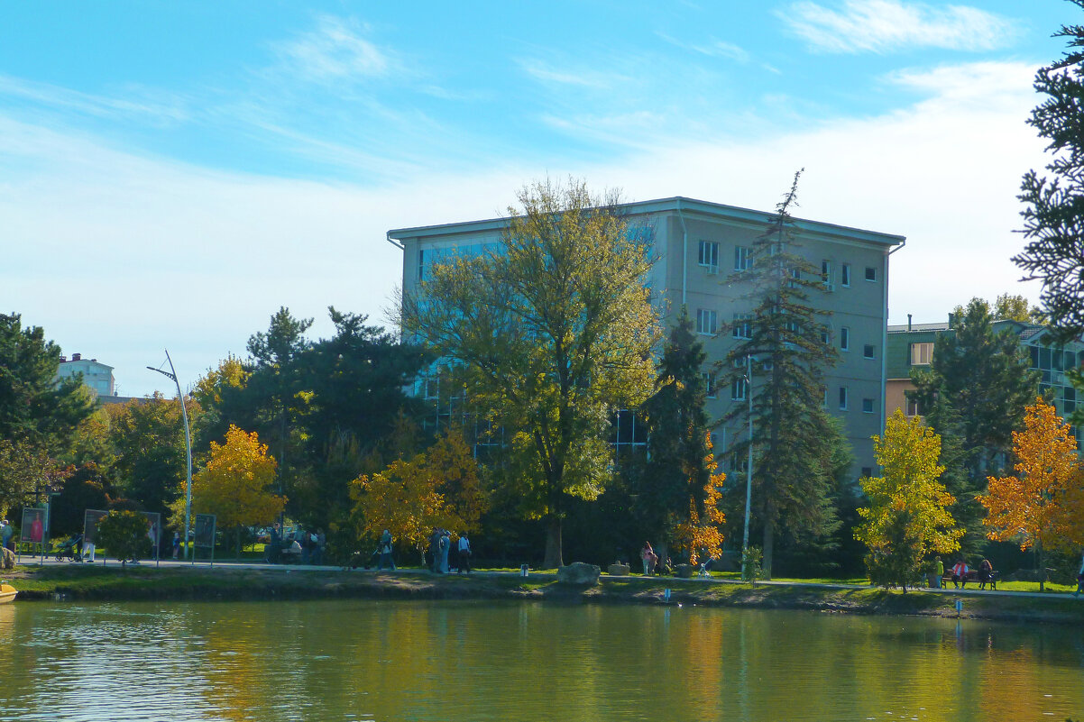 Осенний пейзаж - Валентин Семчишин Осенний пейзаж - Валентин Семчишин