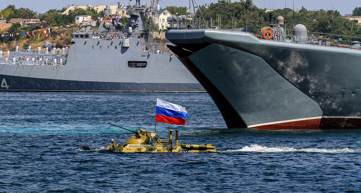 Десантирование с БДК. - Сергей Воротников
