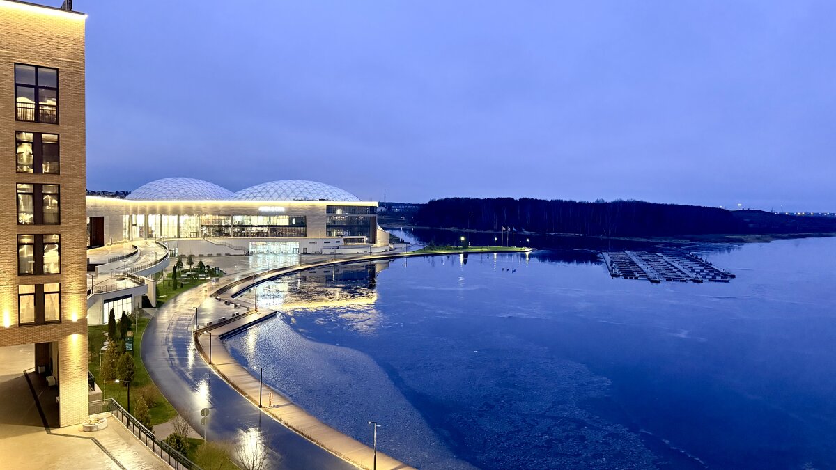 «Хмурый рассвет…» - Арина Невская